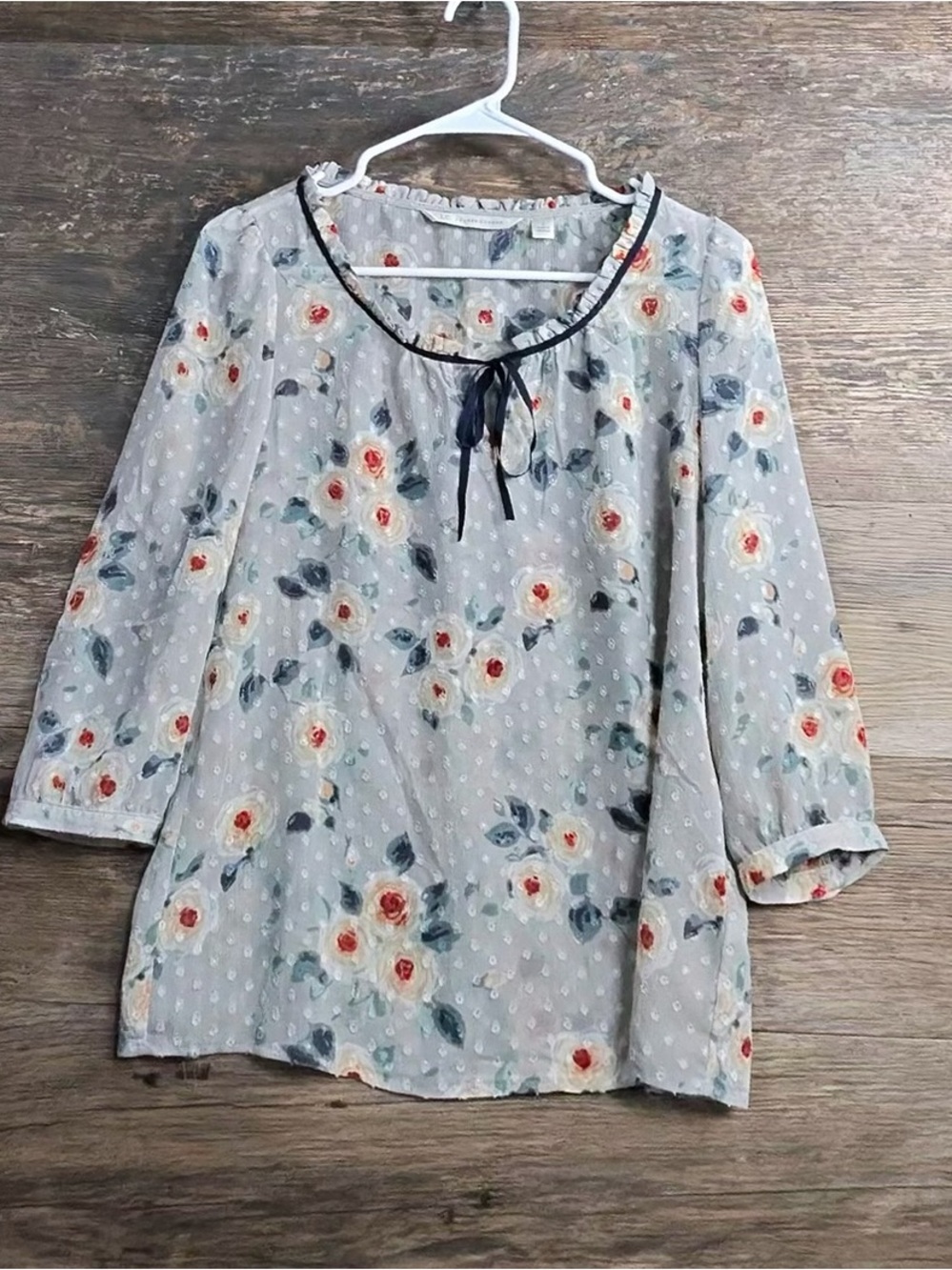LC Lauren Conrad Light Blue Floral‎ Swiss Dot Peasant Blouse